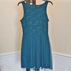 Speechless Green Short Dress Prom / HOCO / Holiday Size 7 Juniors
